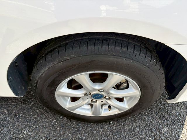 COROLLA AXIO
