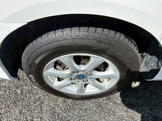 COROLLA AXIO