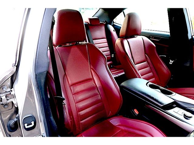 LEXUS IS300h