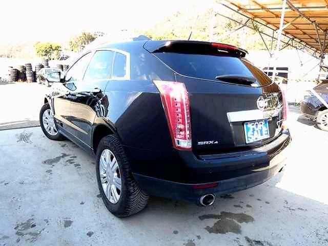 CADILLAC SRX CROSSOVER