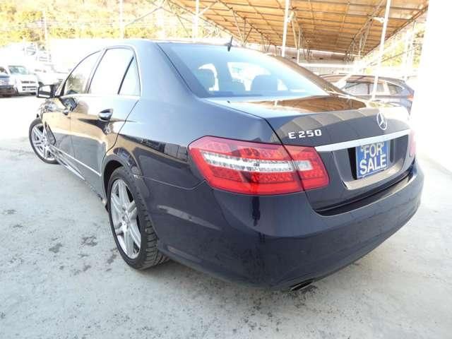 MERCEDES BENZ E-Class sedan