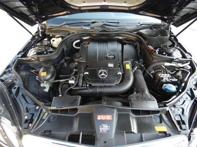 MERCEDES BENZ E-Class sedan