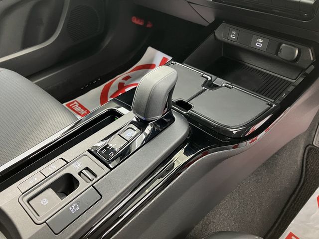 PRIUS 4WD