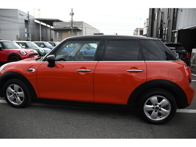 MINI COOPER D 5DOOR