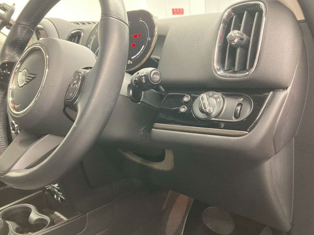 MINI COOPER D CROSSOVER