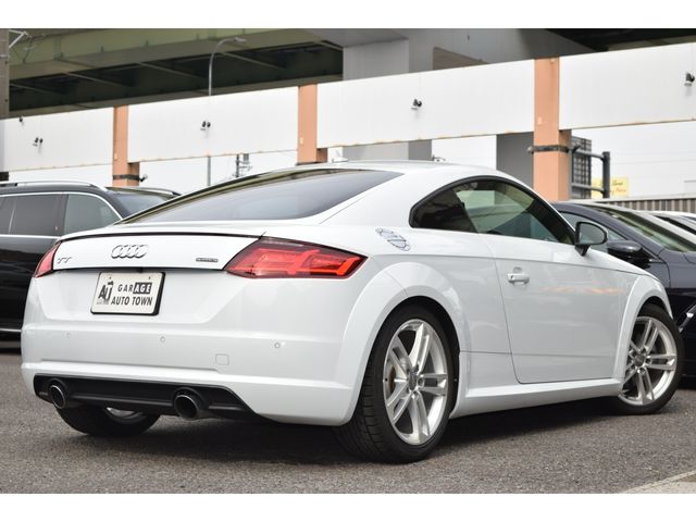 AUDI TT coupe