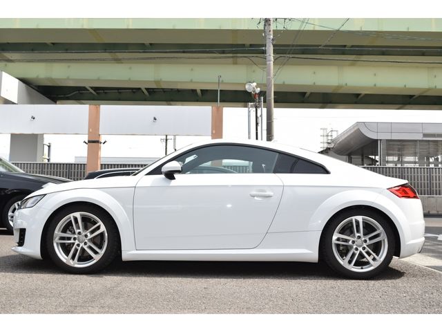 AUDI TT coupe