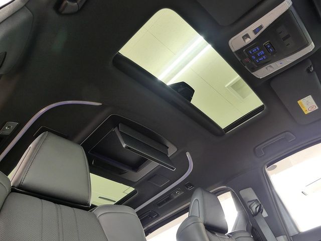 ALPHARD hybrid 4WD