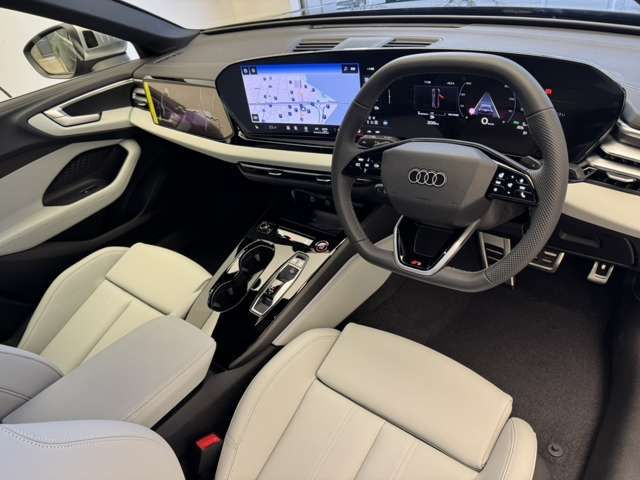 AUDI S5 Sedan