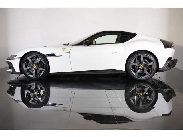 FERRARI 812 GTS