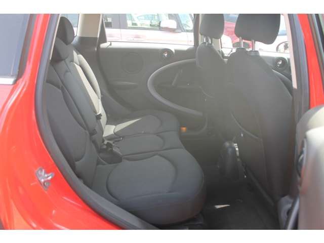 BMW MINI COOPER CROSSOVER