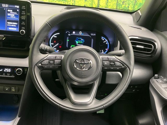 YARIS CROSS HYBRID