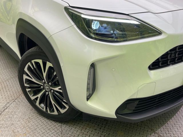 YARIS CROSS HYBRID