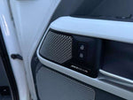 ROVER DEFENDER