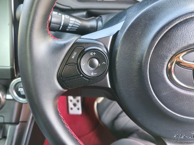 GR86