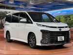 VOXY HYBRID
