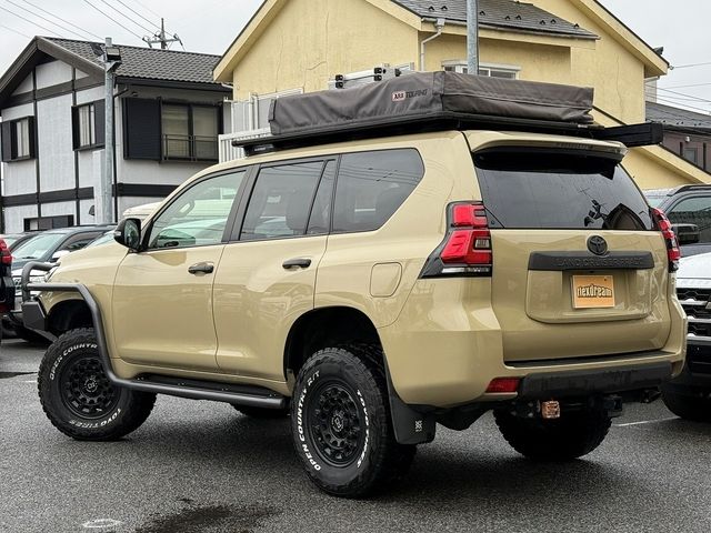 LANDCRUISER PRADO