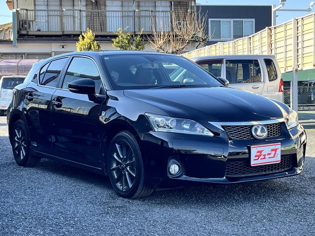 LEXUS CT200h