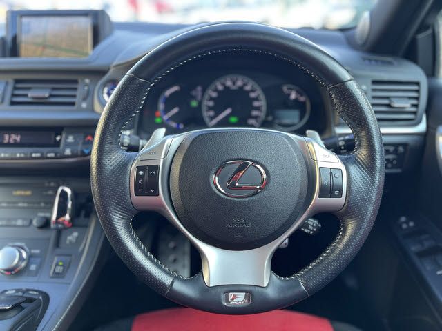 LEXUS CT200h
