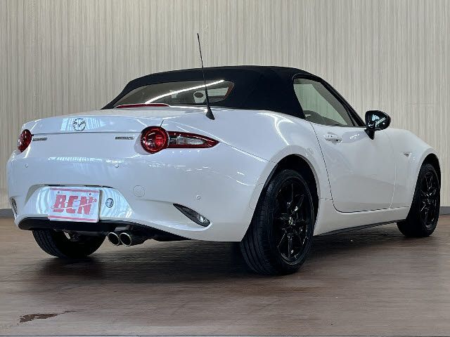 ROADSTER