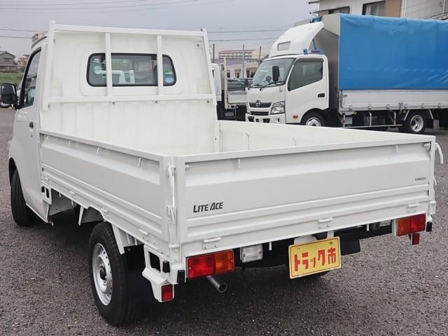 LITEACE truck 2WD