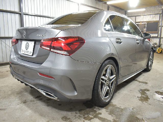 MERCEDES BENZ A class sedan