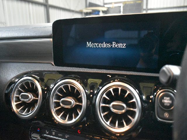 MERCEDES BENZ A class sedan