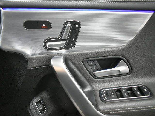 MERCEDES BENZ A class sedan