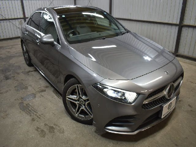 MERCEDES BENZ A class sedan
