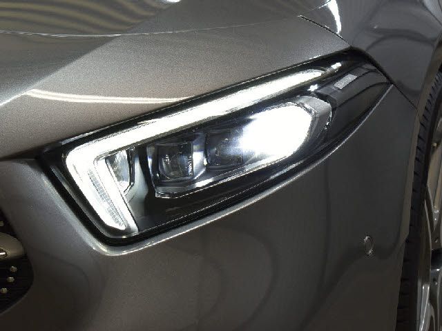 MERCEDES BENZ A class sedan