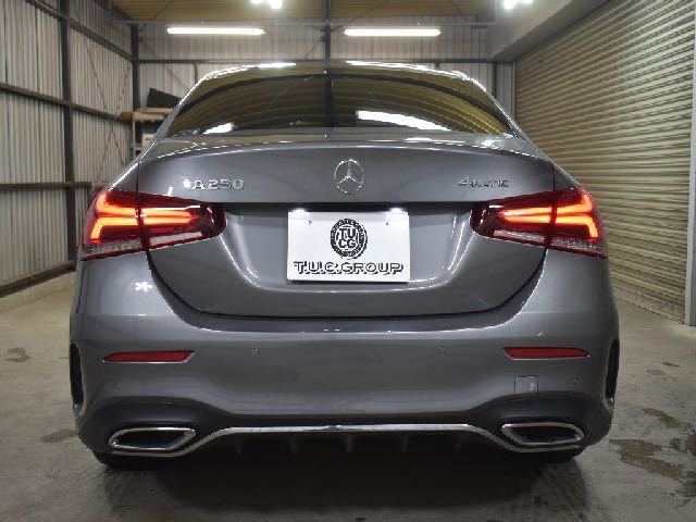 MERCEDES BENZ A class sedan