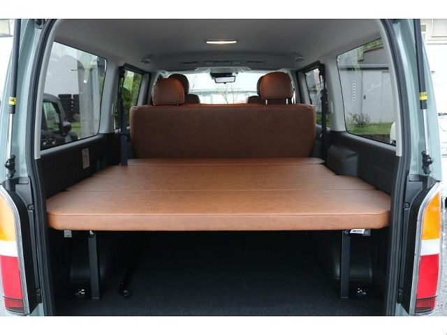 HIACE van 4WD