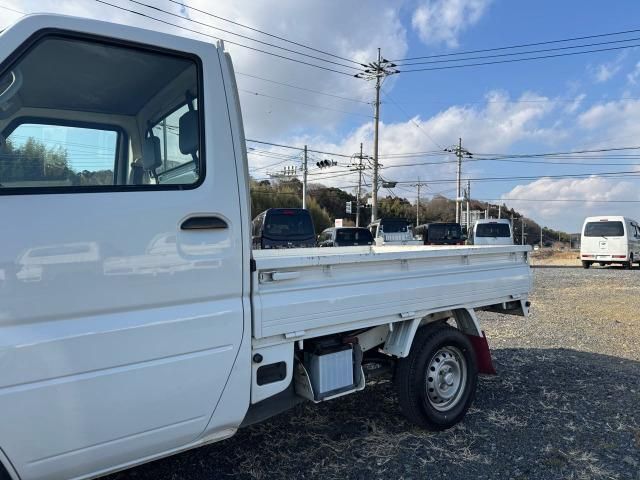 CLIPPER truck