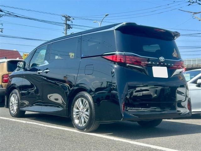 ALPHARD hybrid