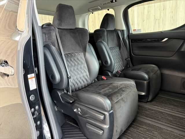 VELLFIRE HYBRID 4WD