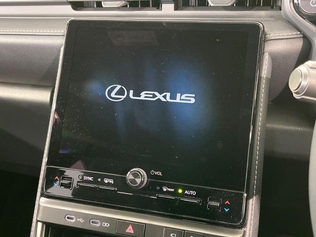 LEXUS LBX
