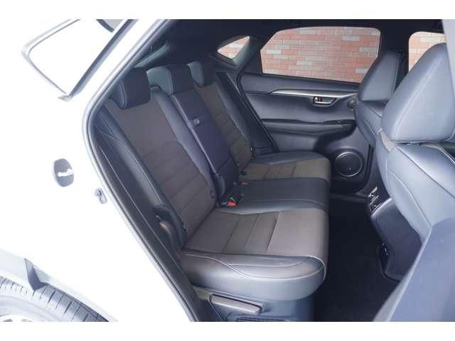 LEXUS NX300h