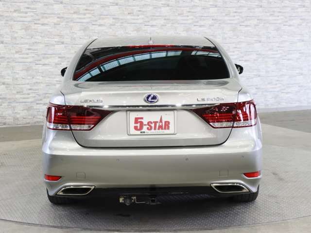 LEXUS LS600h