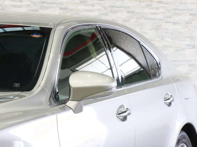 LEXUS LS600h