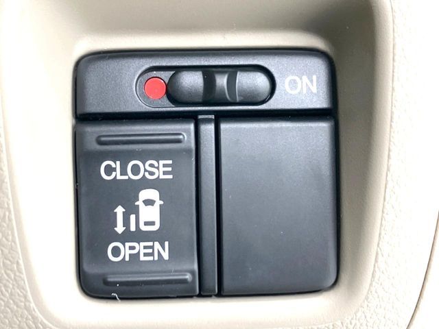N BOX