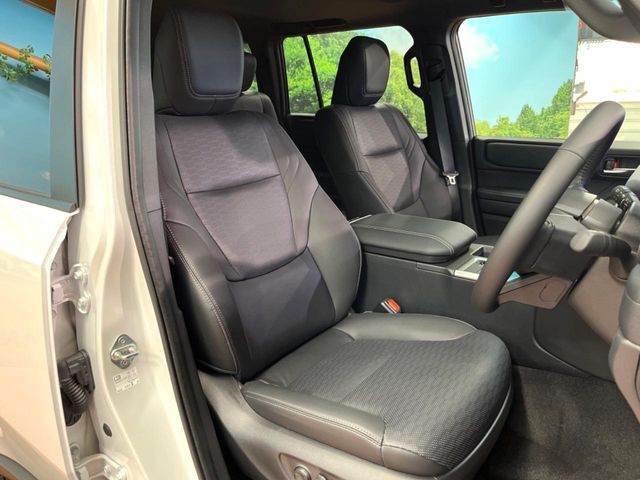 LANDCRUISER 250