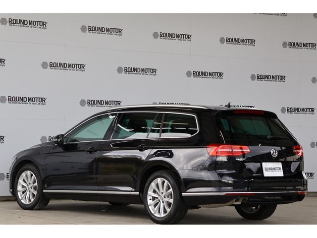 VOLKSWAGEN PASSAT VARIANT