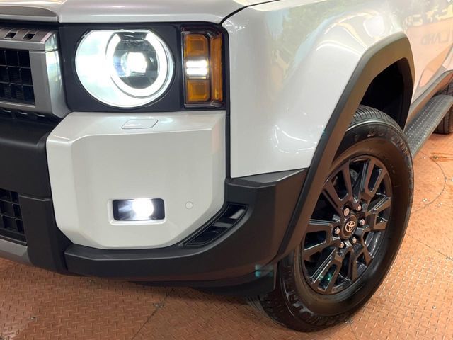 LANDCRUISER 250