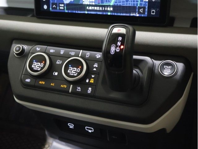 ROVER DEFENDER