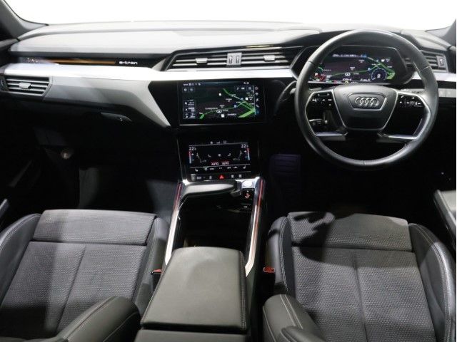 AUDI e-tron SPORTBACK