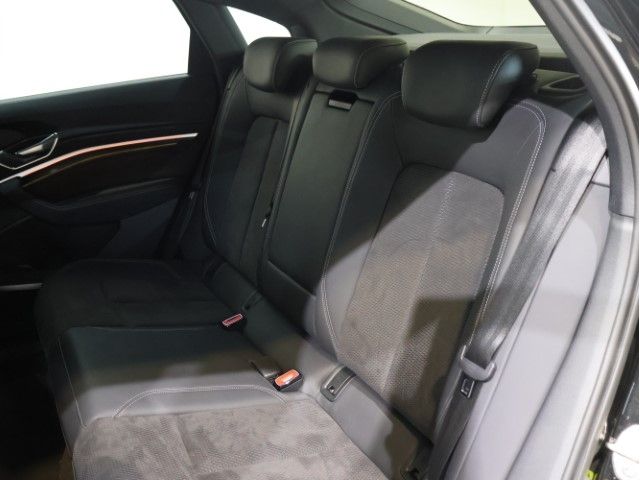 AUDI e-tron SPORTBACK