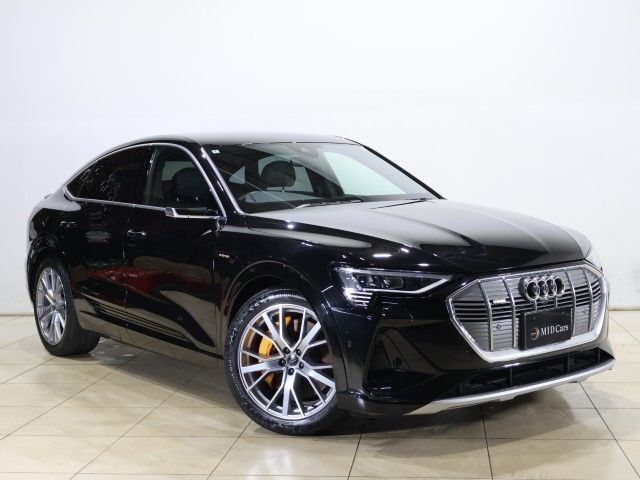AUDI e-tron SPORTBACK