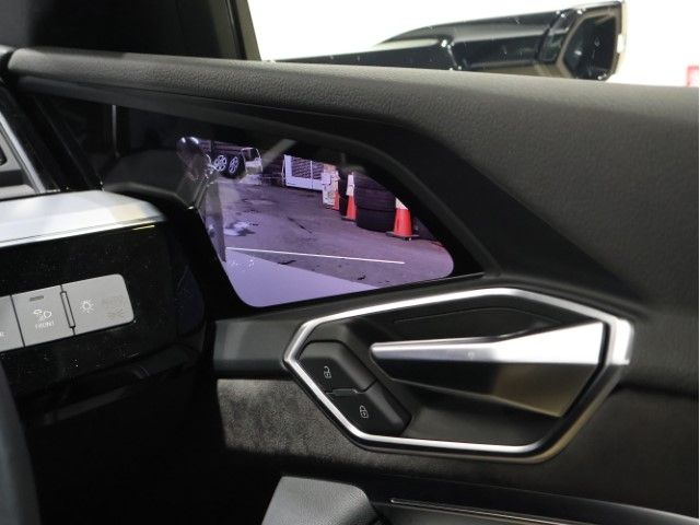 AUDI e-tron SPORTBACK