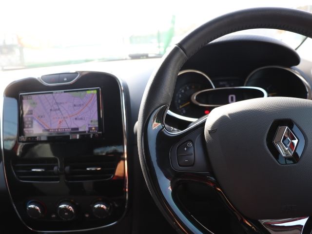 RENAULT LUTECIA