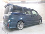VOXY HYBRID